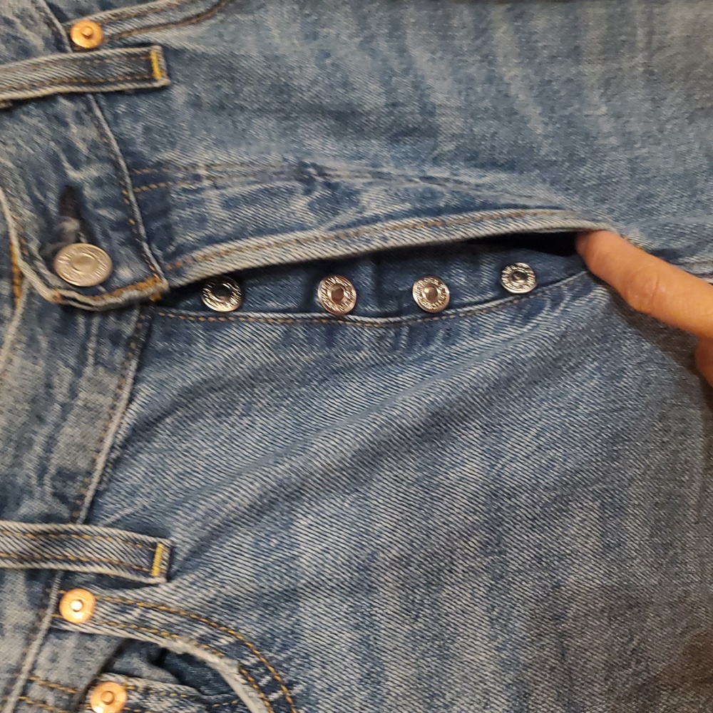 ❤️ 3 For $20 LEVI'S SIZE 28 Classic Blue Distressed Women's Jeans - Picture 9 of 14